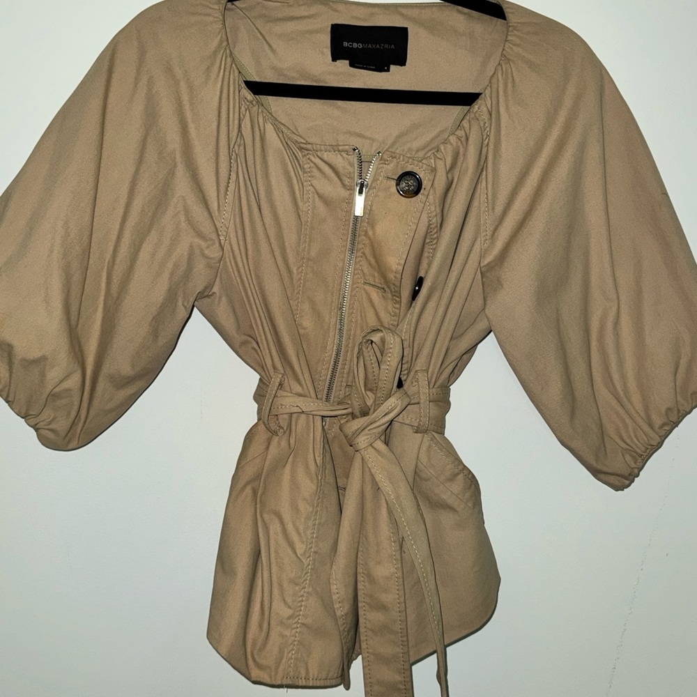 BCBGMAXAZRIA Beige Puff Sleeve Jacket